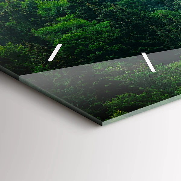 Horizontale Uhr mit motiv Nebliger Wald