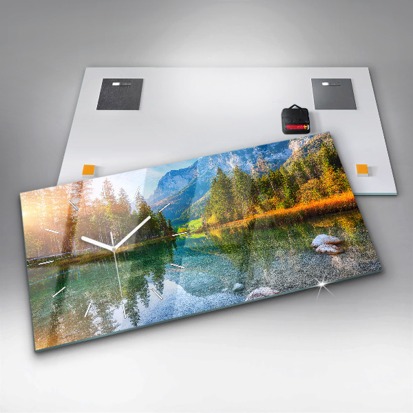 Horizontale Uhr Fluss Berge Landschaft