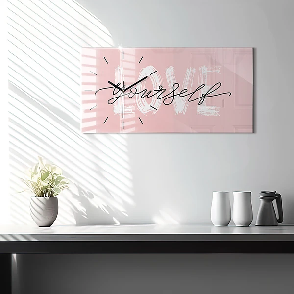 Horizontale Uhr mit motiv Liebe dich selbst Inschrift