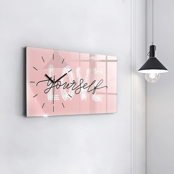 Horizontale Uhr mit motiv Liebe dich selbst Inschrift