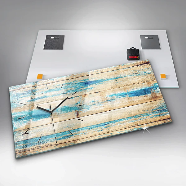 Horizontale Uhr Zerkratztes Holz