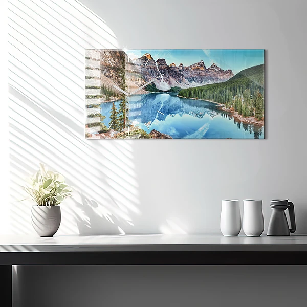 Horizontale Uhr mit motiv Bergige Landschaft