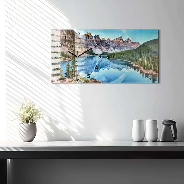 Horizontale Uhr mit motiv Bergige Landschaft