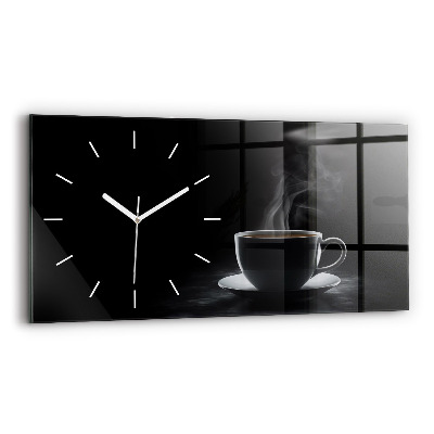Horizontale Uhr Tasse mit schwarzem Kaffee