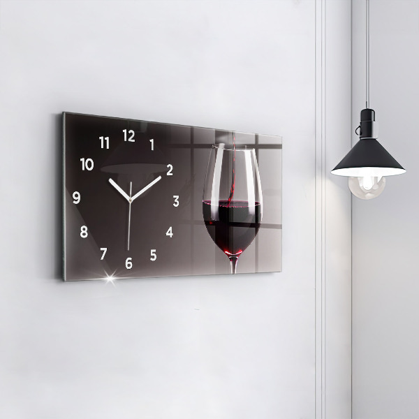 Horizontale Uhr Lampe mit Rotwein