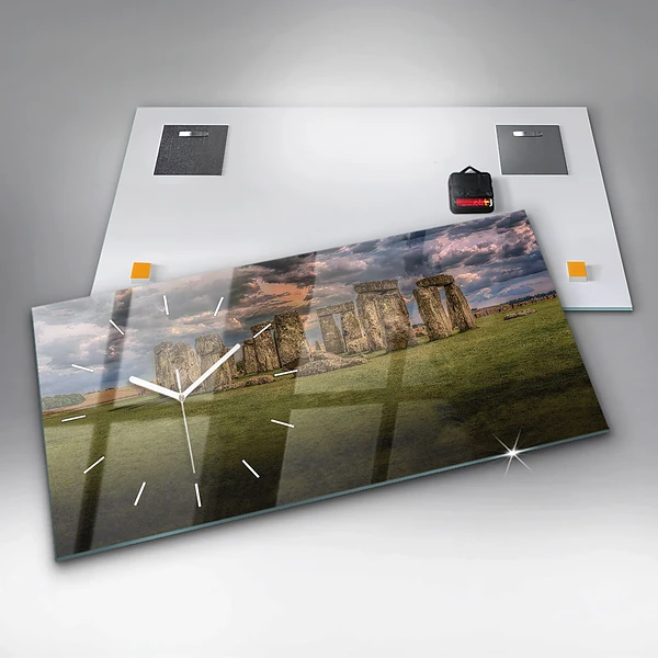 Horizontale Uhr Stonehenge Nimbostratus