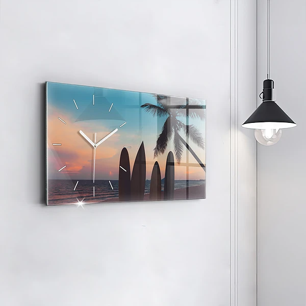Horizontale Uhr Surfen am Strand