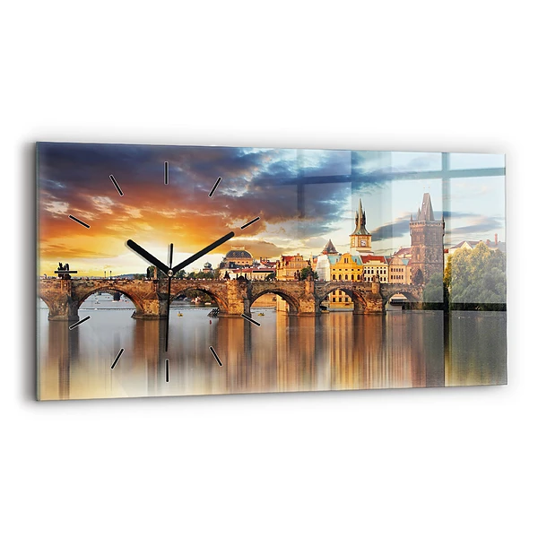 Horizontale Uhr mit motiv Panorama über einen Fluss
