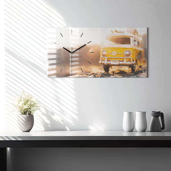 Horizontale Uhr mit motiv Auto im Urlaub