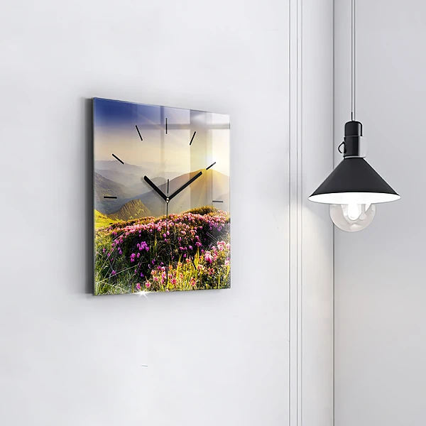 Wanduhr quadratisch Berglandschaft