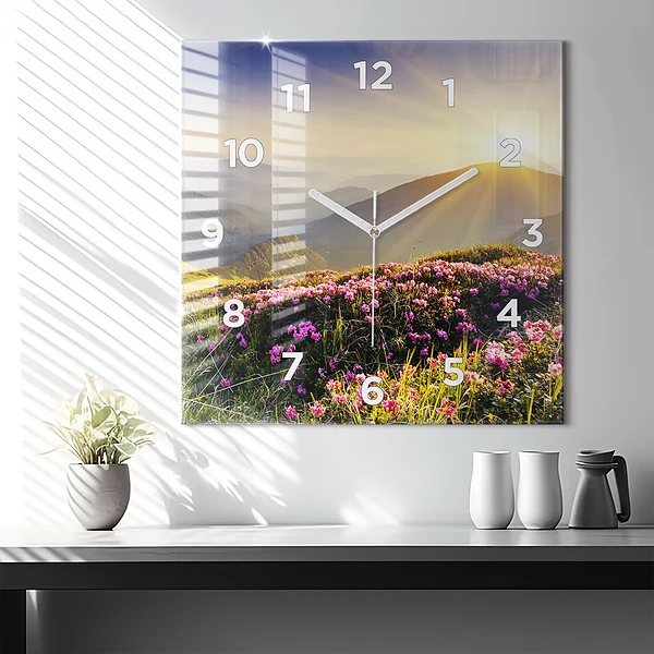 Wanduhr quadratisch Berglandschaft