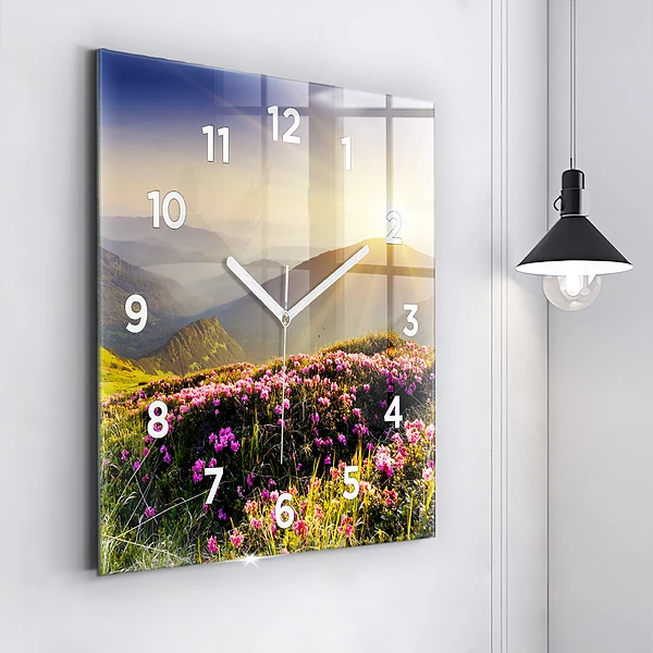 Wanduhr quadratisch Berglandschaft