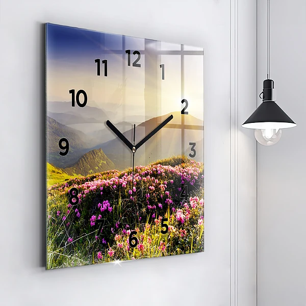 Wanduhr quadratisch Berglandschaft