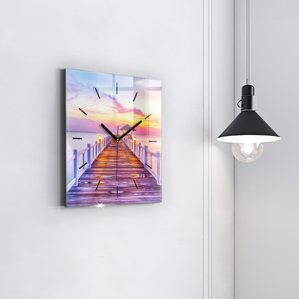 Wanduhr quadratisch mit motiv Brücke im Hafen am Abend
