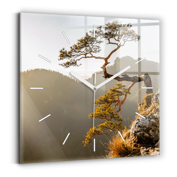 Wanduhr modern quadratisch Baum in den Bergen
