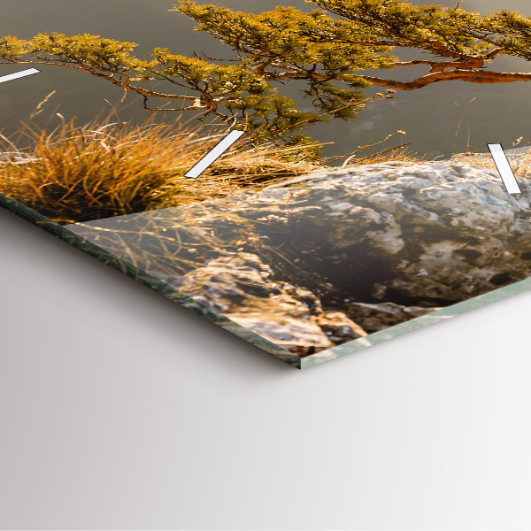 Wanduhr modern quadratisch Baum in den Bergen