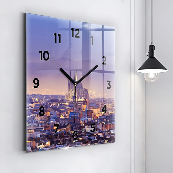 Wanduhr modern quadratisch Ansicht von Barcelona