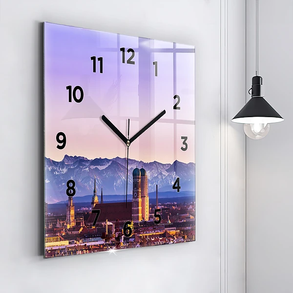 Wanduhr quadratisch mit motiv Deutsche Alpen München
