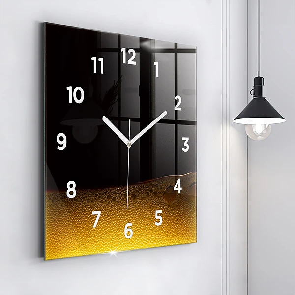 Wanduhr modern quadratisch Orangensaft