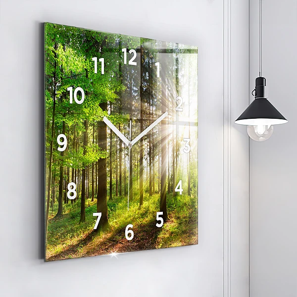 Wanduhr quadratisch mit motiv Sonnenaufgang im Wald