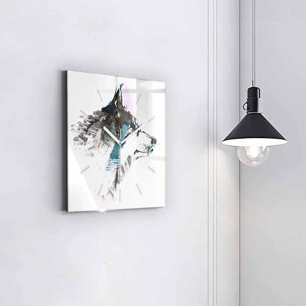 Wanduhr quadratisch mit motiv Profil eines gemalten Wolfes