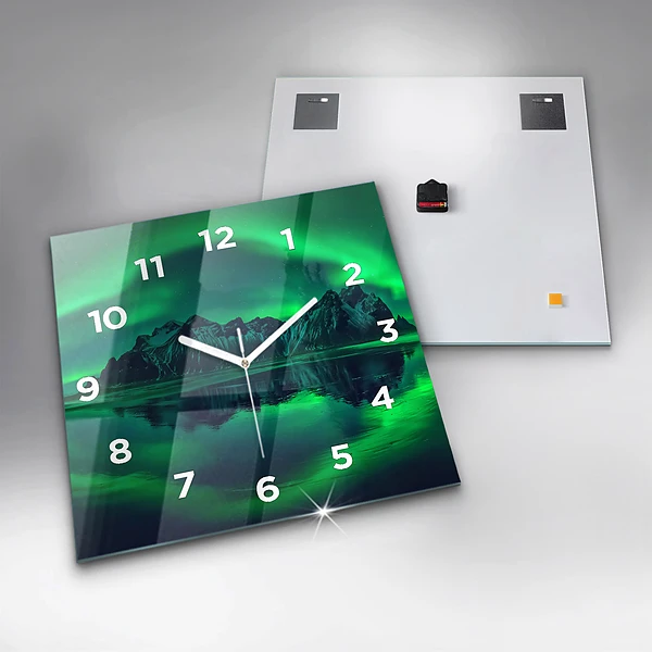 Wanduhr modern quadratisch Aurora borealis