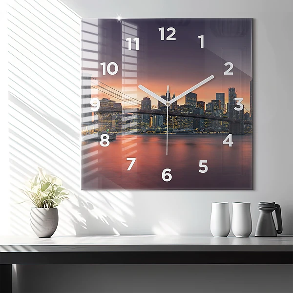 Wanduhr quadratisch mit motiv New Yorker East River