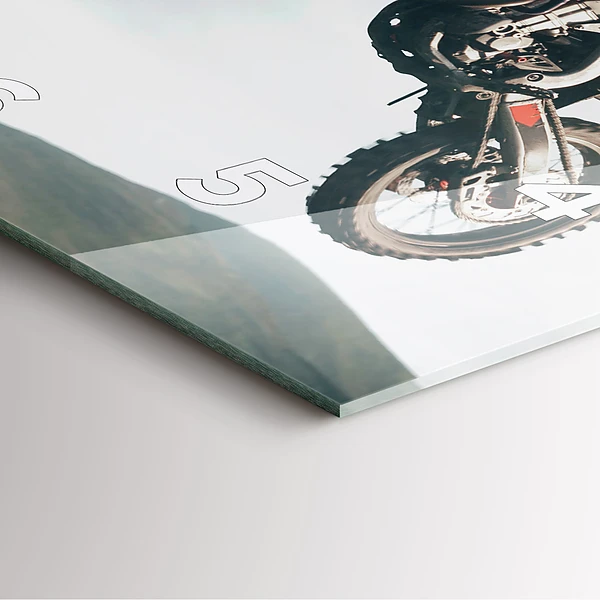 Wanduhr modern quadratisch Motorrad im Adrenalin-Stil