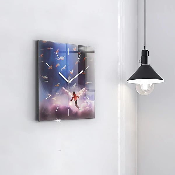 Wanduhr quadratisch mit motiv Junge mit Flügeln