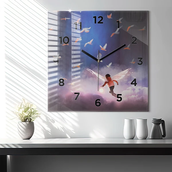 Wanduhr quadratisch mit motiv Junge mit Flügeln