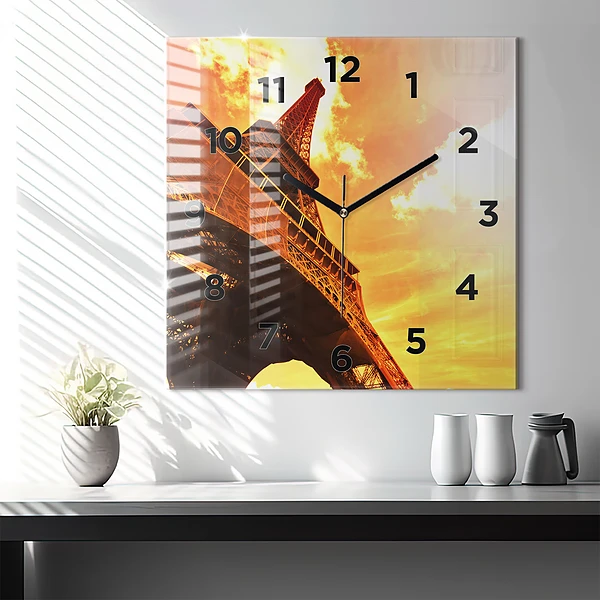 Wanduhr quadratisch mit motiv Eiffelturm in Paris