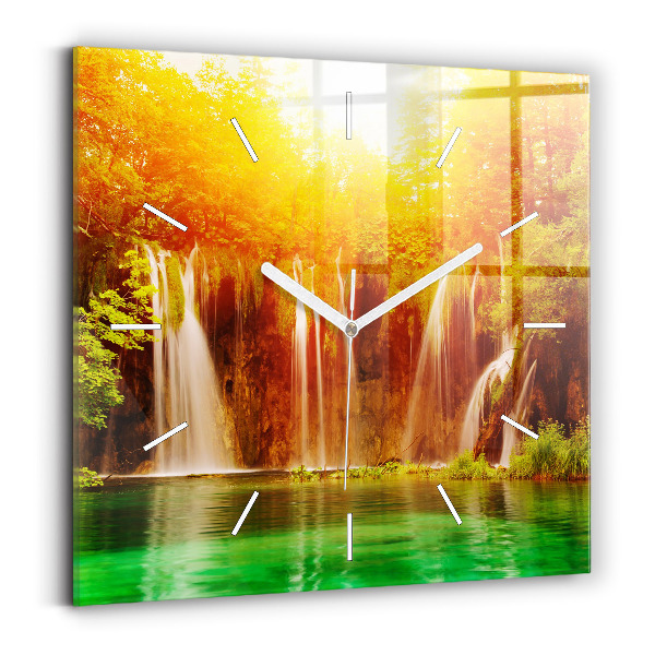 Wanduhr quadratisch mit motiv Blick auf einen Wasserfall