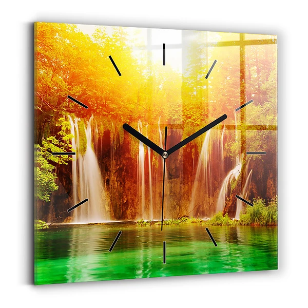 Wanduhr quadratisch mit motiv Blick auf einen Wasserfall