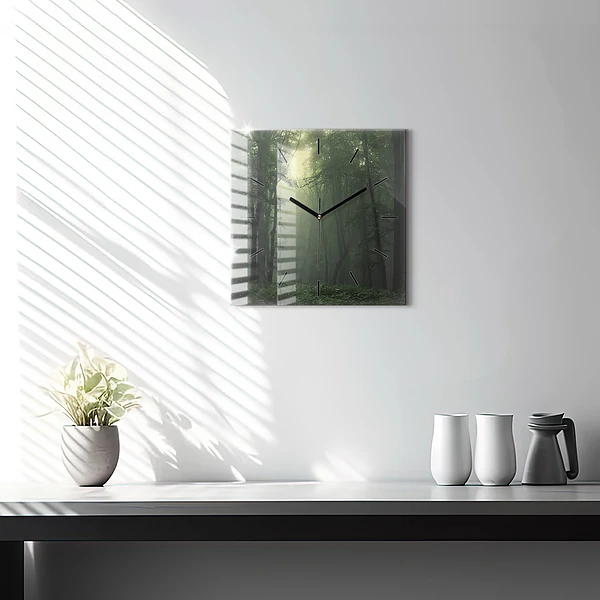 Wanduhr modern quadratisch Nebliger Wald am Morgen