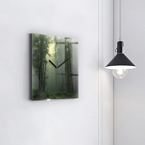 Wanduhr modern quadratisch Nebliger Wald am Morgen