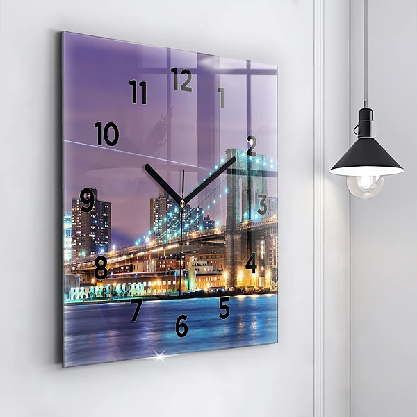 Wanduhr modern quadratisch Brooklyn Bridge und East River