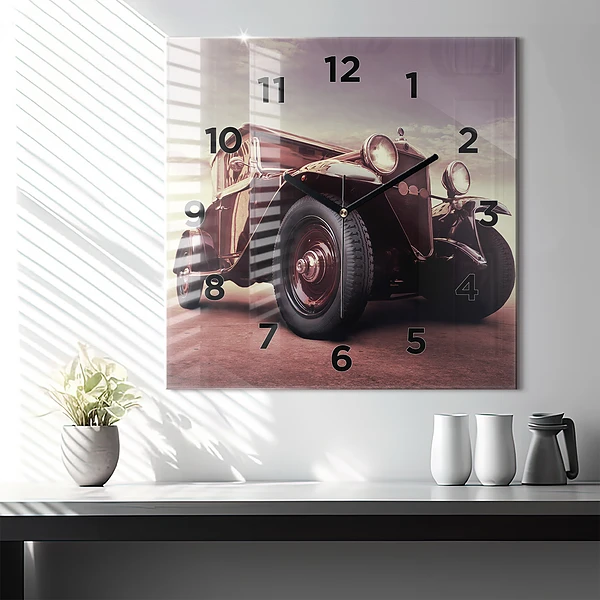 Wanduhr modern quadratisch Oldtimer