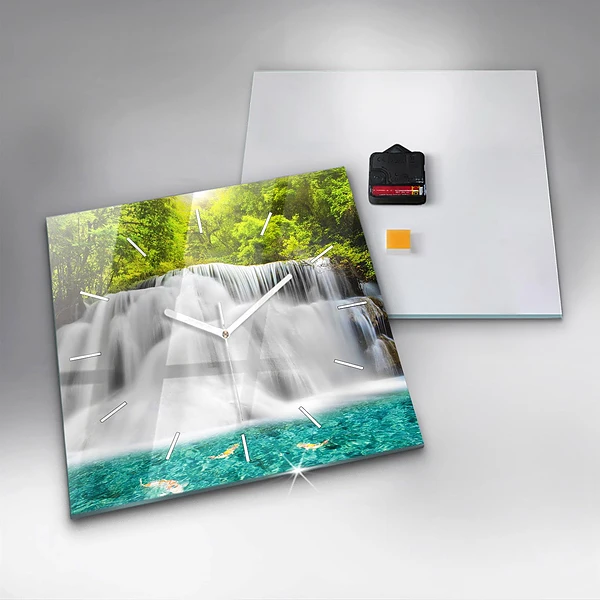 Wanduhr modern quadratisch Wasserfall in Thailand
