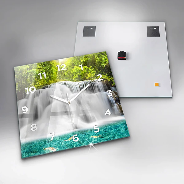 Wanduhr modern quadratisch Wasserfall in Thailand