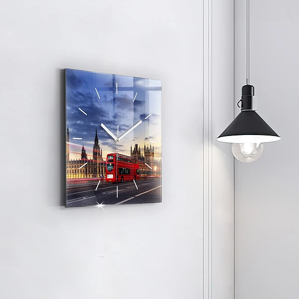 Wanduhr modern quadratisch Roter Londoner Bus