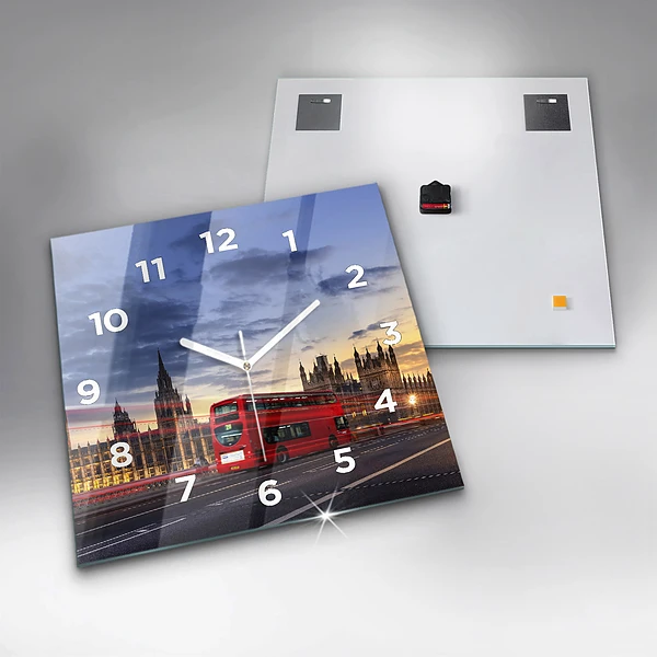 Wanduhr modern quadratisch Roter Londoner Bus