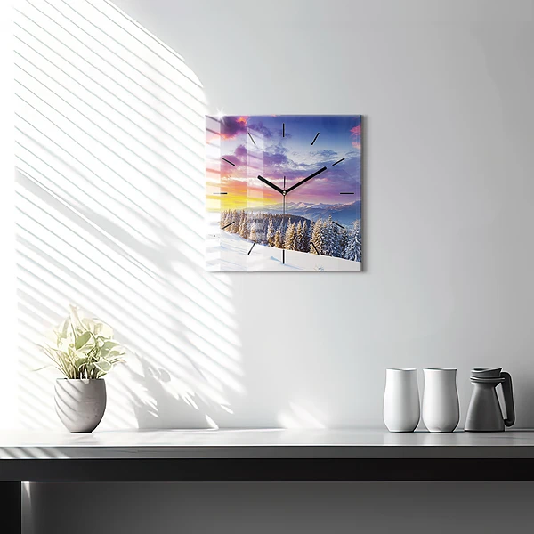 Wanduhr quadratisch Winterliche Berglandschaft