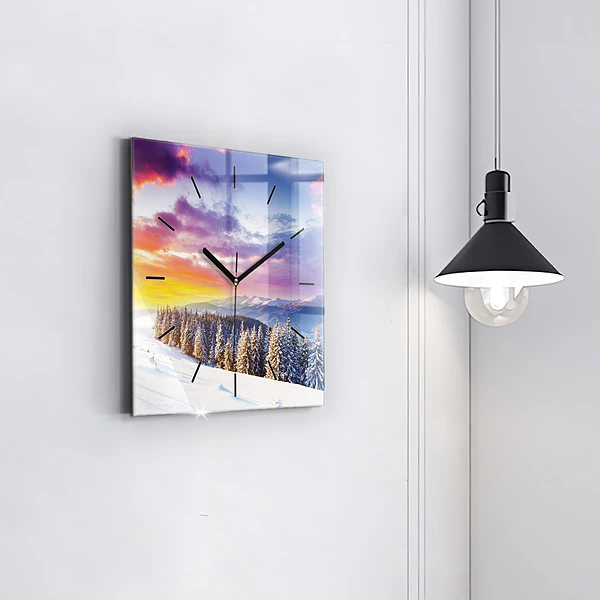 Wanduhr quadratisch Winterliche Berglandschaft