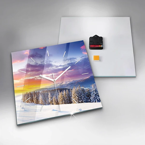 Wanduhr quadratisch Winterliche Berglandschaft