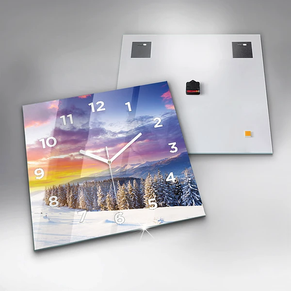 Wanduhr quadratisch Winterliche Berglandschaft