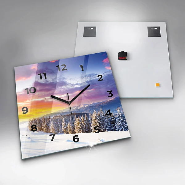 Wanduhr quadratisch Winterliche Berglandschaft