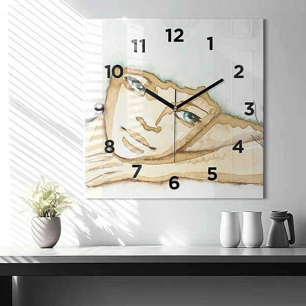 Wanduhr quadratisch Porträt einer Frau