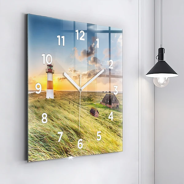 Wanduhr modern quadratisch Leuchtturm