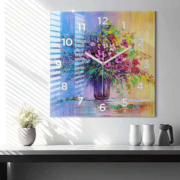 Wanduhr modern quadratisch Blumen in einer Vase