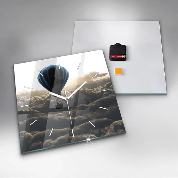 Wanduhr quadratisch mit motiv Luftballon am Himmel